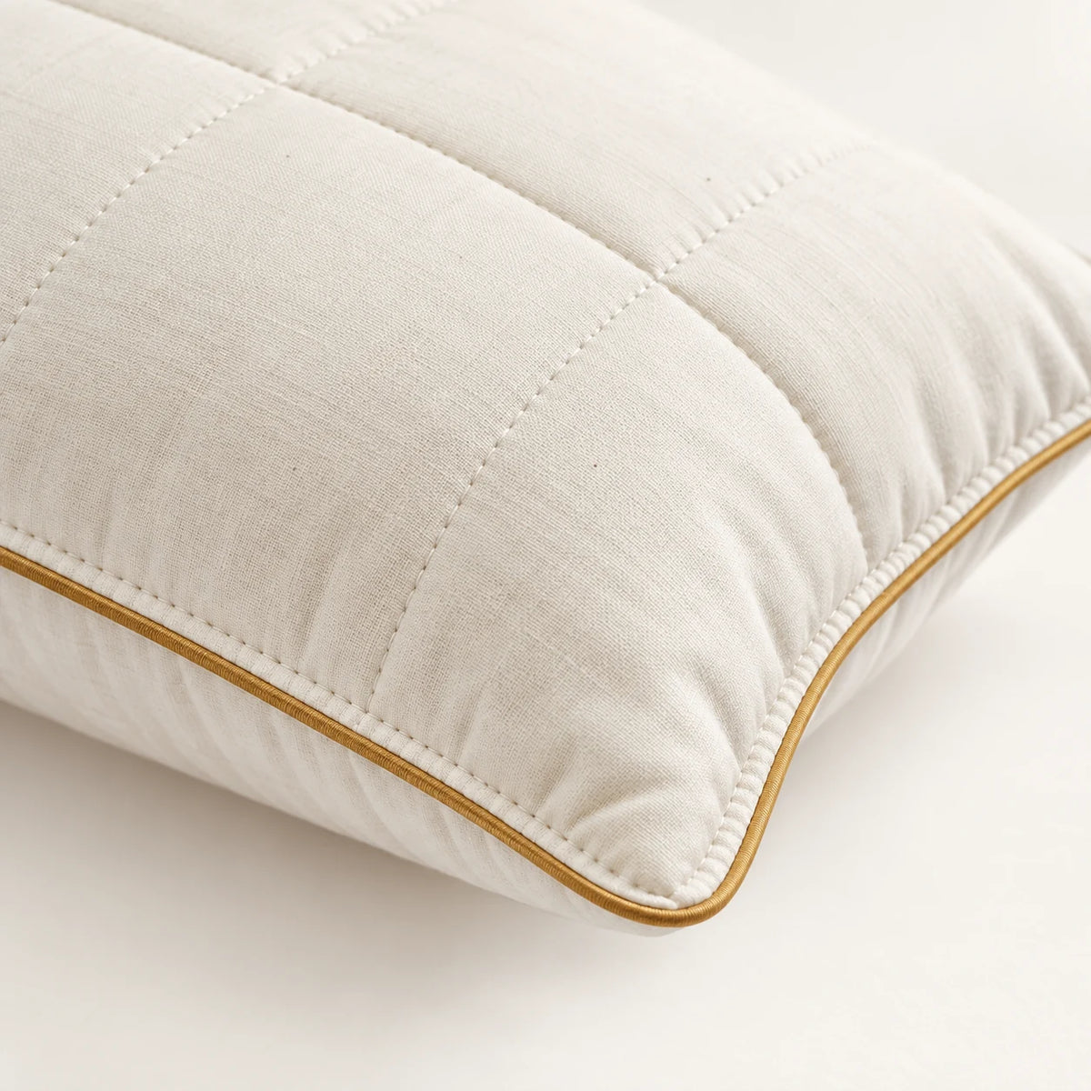 Mr. Pillow Yün yastığın malzeme ve dikiş detayı